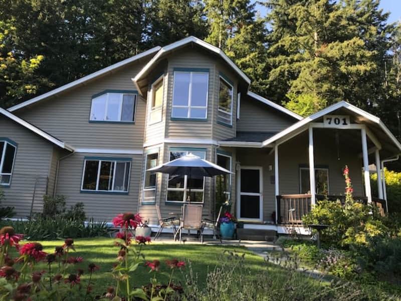 Housesitting assignment in Bellingham, Washington, United States