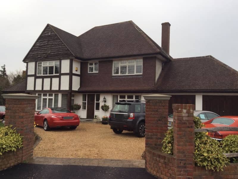 Housesitting assignment in Oxshott, United Kingdom