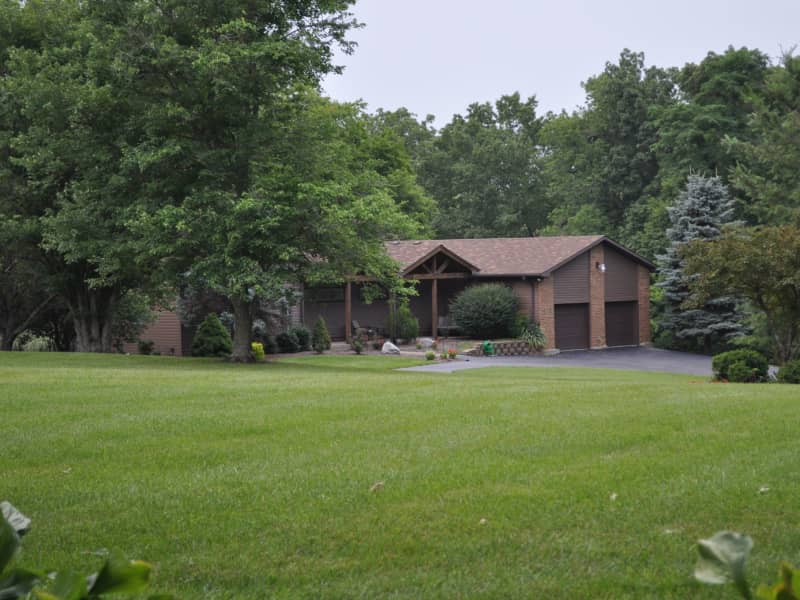 Housesitting assignment in Simpsonville, Kentucky, United States