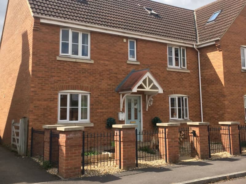 Housesitting assignment in Swindon, United Kingdom
