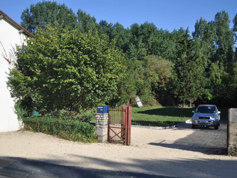 Housesitting assignment in Saint-Macoux, France