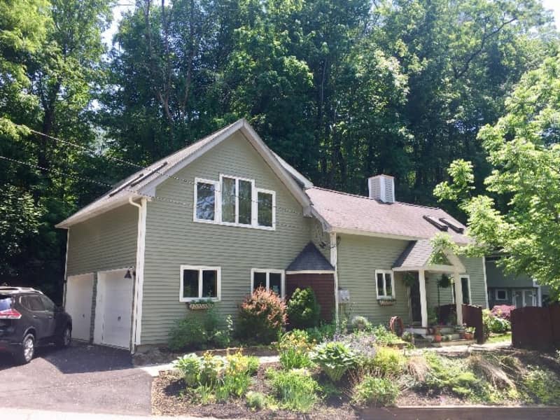 Housesitting assignment in Hooksett, New Hampshire, United States