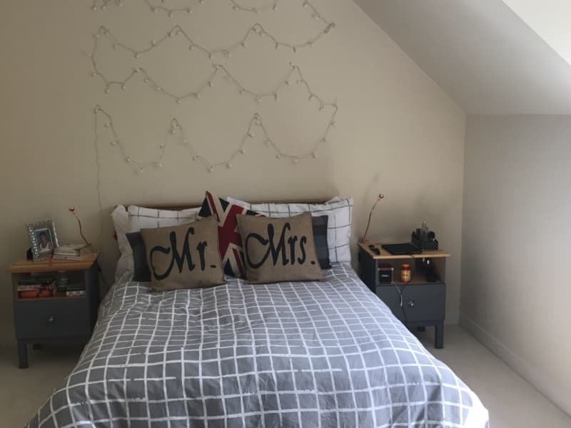 Housesitting assignment in Worplesdon, United Kingdom