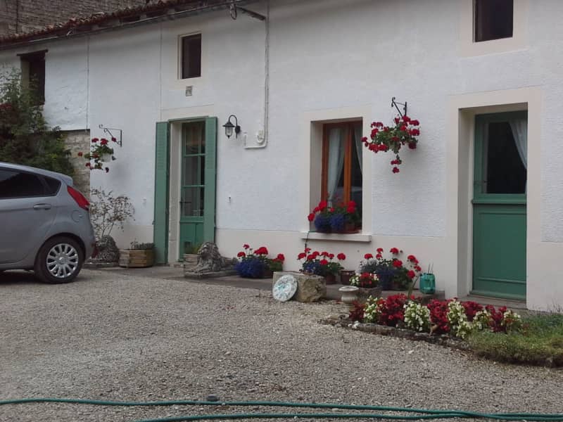 Housesitting assignment in Chef-Boutonne, France