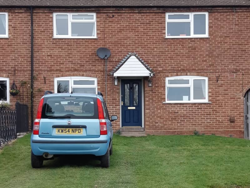 Housesitting assignment in Ullenhall, United Kingdom