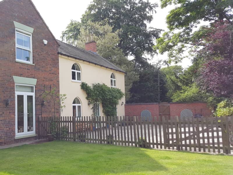 Housesitting assignment in Tamworth, United Kingdom