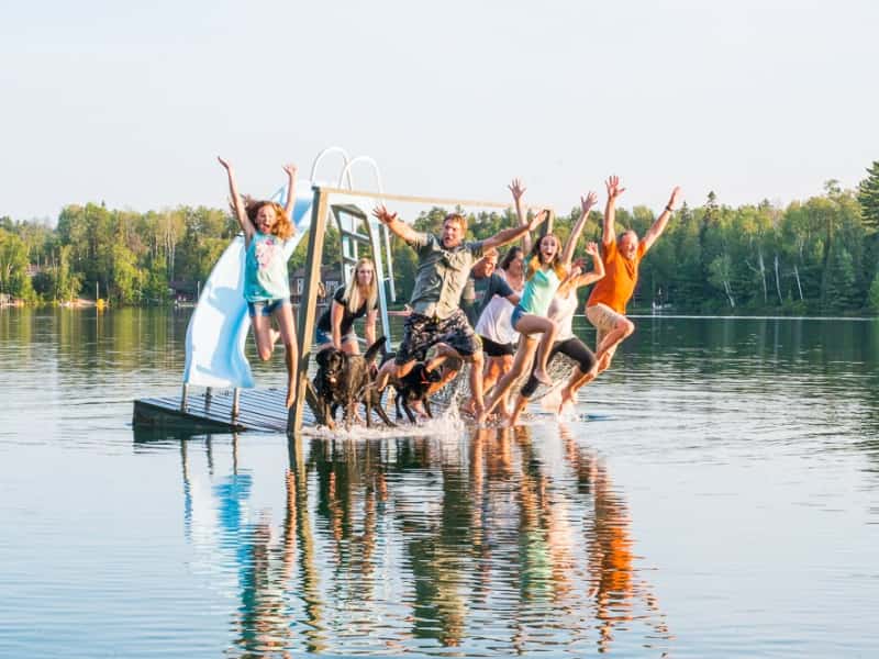 Dana & Laurie from Temiskaming Shores, Ontario, Canada