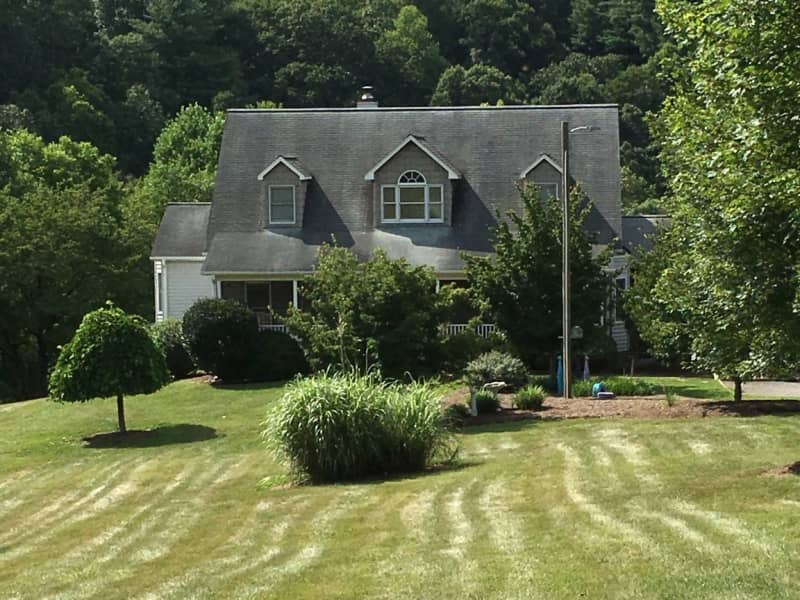 Housesitting assignment in Elkin, North Carolina, United States