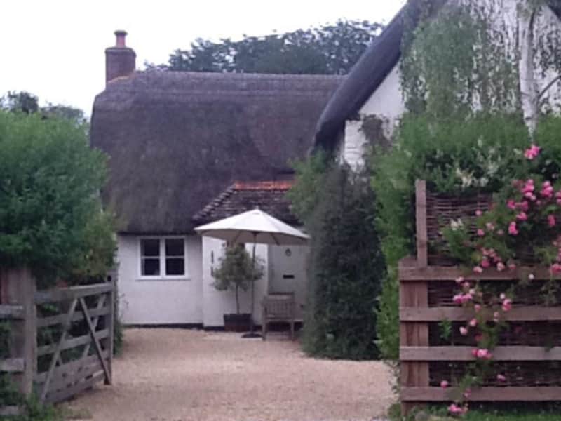 Housesitting assignment in Broad Hinton, United Kingdom