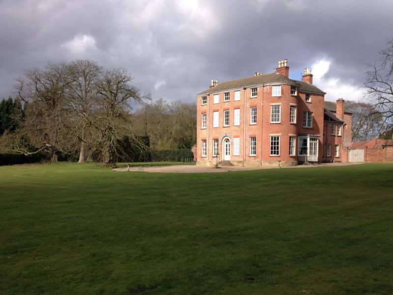 Housesitting assignment in Woodborough, United Kingdom
