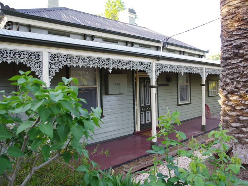 Housesitting assignment in Maldon, Victoria, Australia
