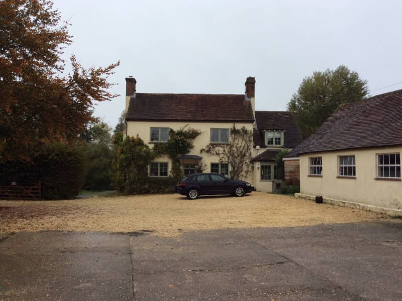 Housesitting assignment in Silchester, United Kingdom