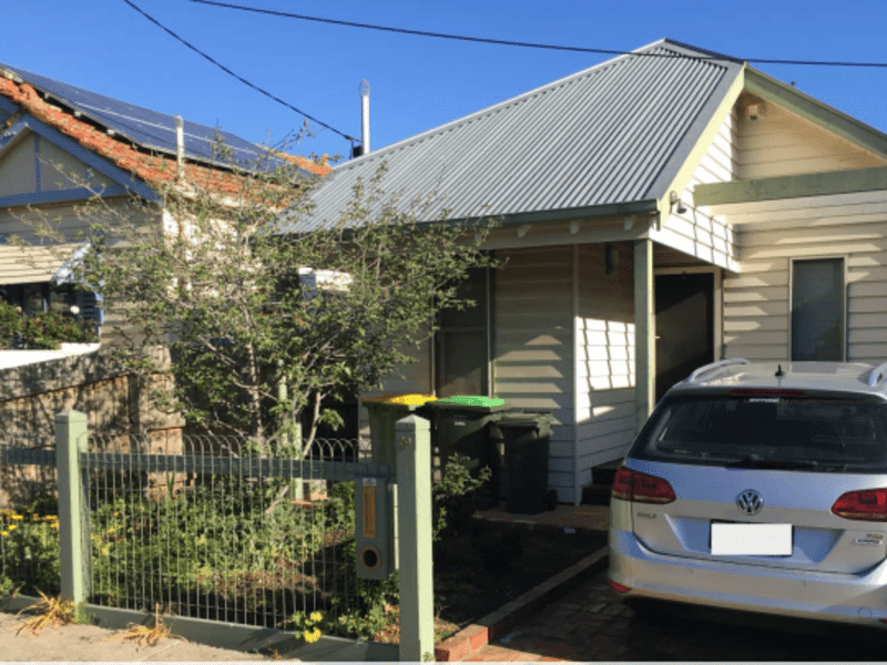 Housesitting assignment in Thornbury, Victoria, Australia