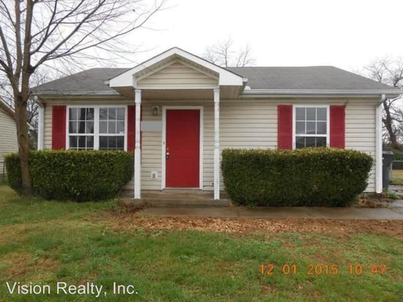 Housesitting assignment in Oak Grove, Kentucky, United States