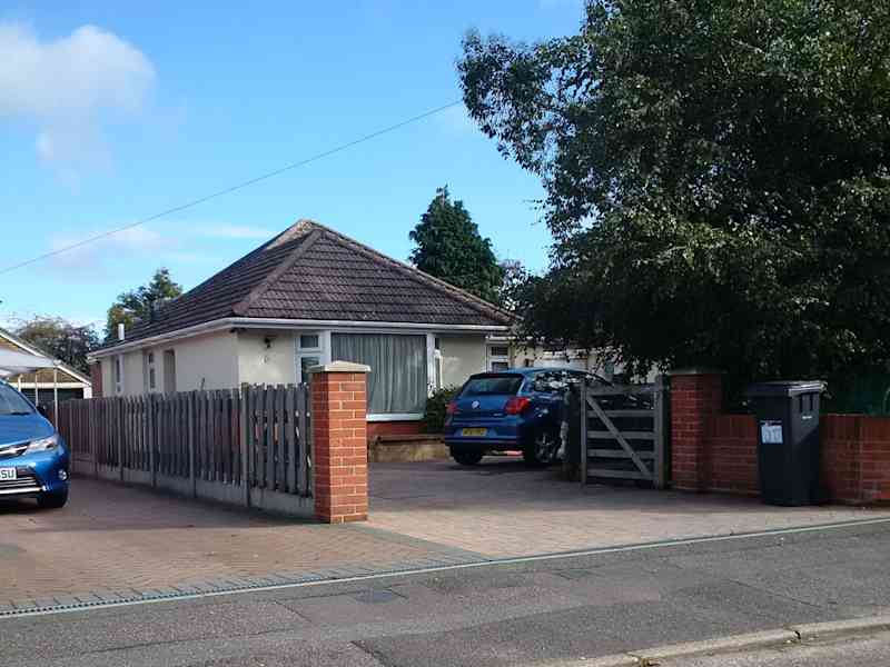Housesitting assignment in Bournemouth, United Kingdom
