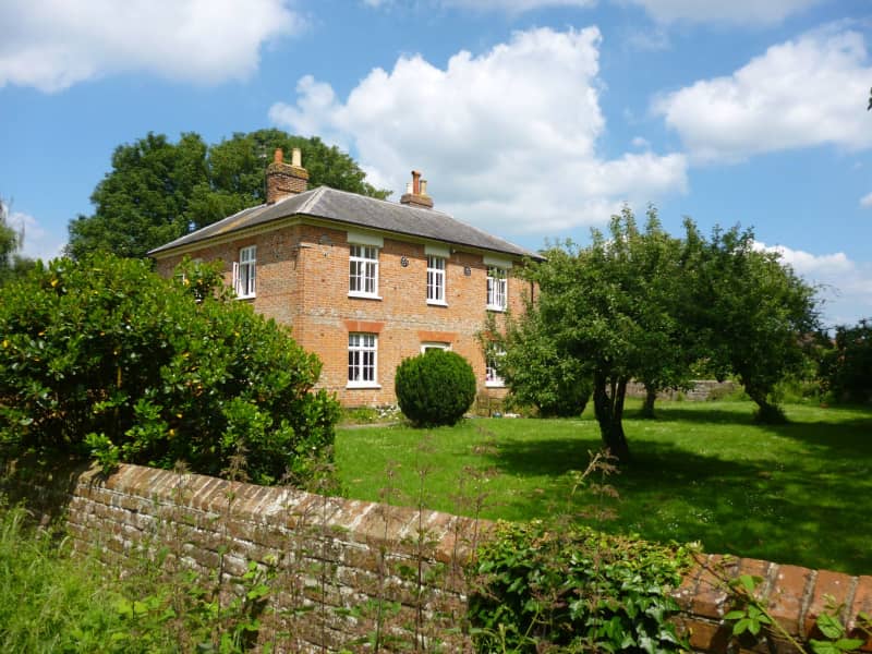 Housesitting assignment in Aylesbury, United Kingdom