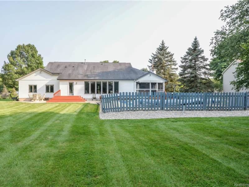 Housesitting assignment in Whitmore Lake, Michigan, United States