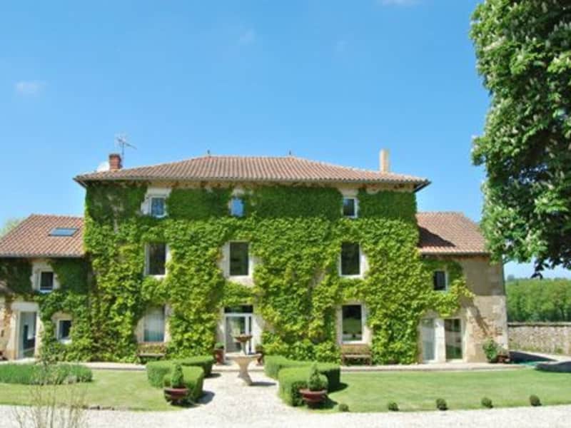 Housesitting assignment in Chasseneuil-sur-Bonnieure, France