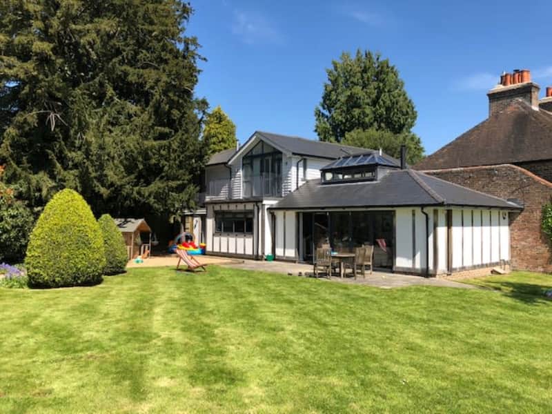Housesitting assignment in Lindfield, United Kingdom