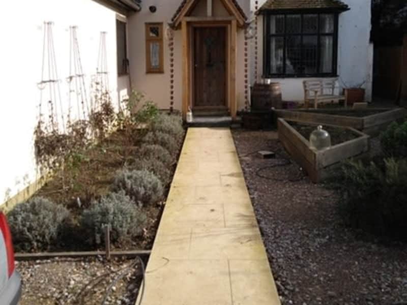 Housesitting assignment in Old Windsor, United Kingdom