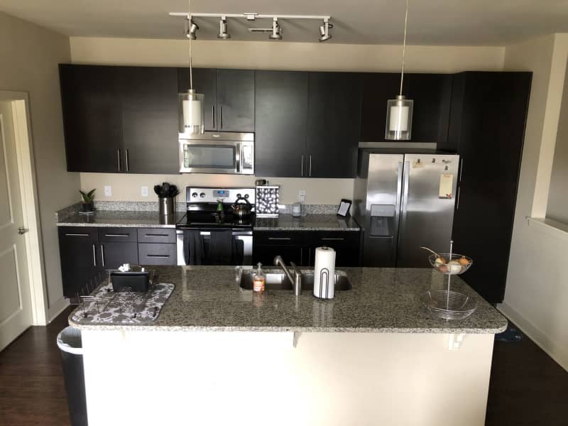Housesitting assignment in Lenexa, Kansas, United States