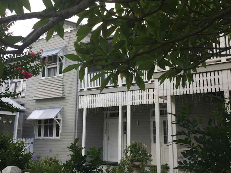 Housesitting assignment in Brisbane, Queensland, Australia