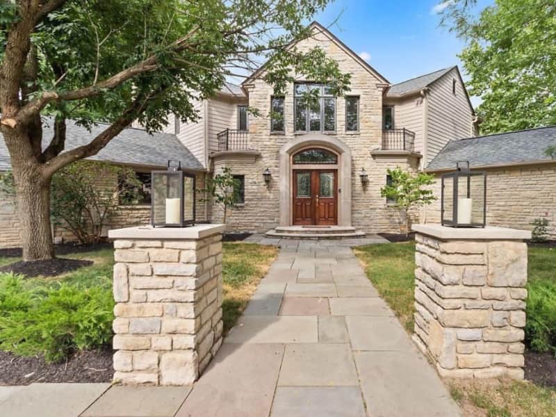 Housesitting assignment in Upper Arlington, Ohio, United States