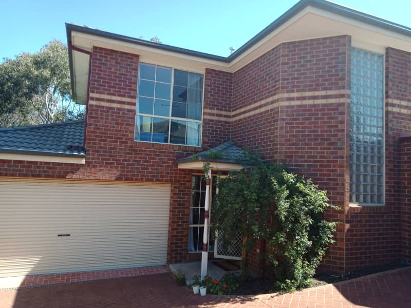Housesitting assignment in Box Hill South, Victoria, Australia