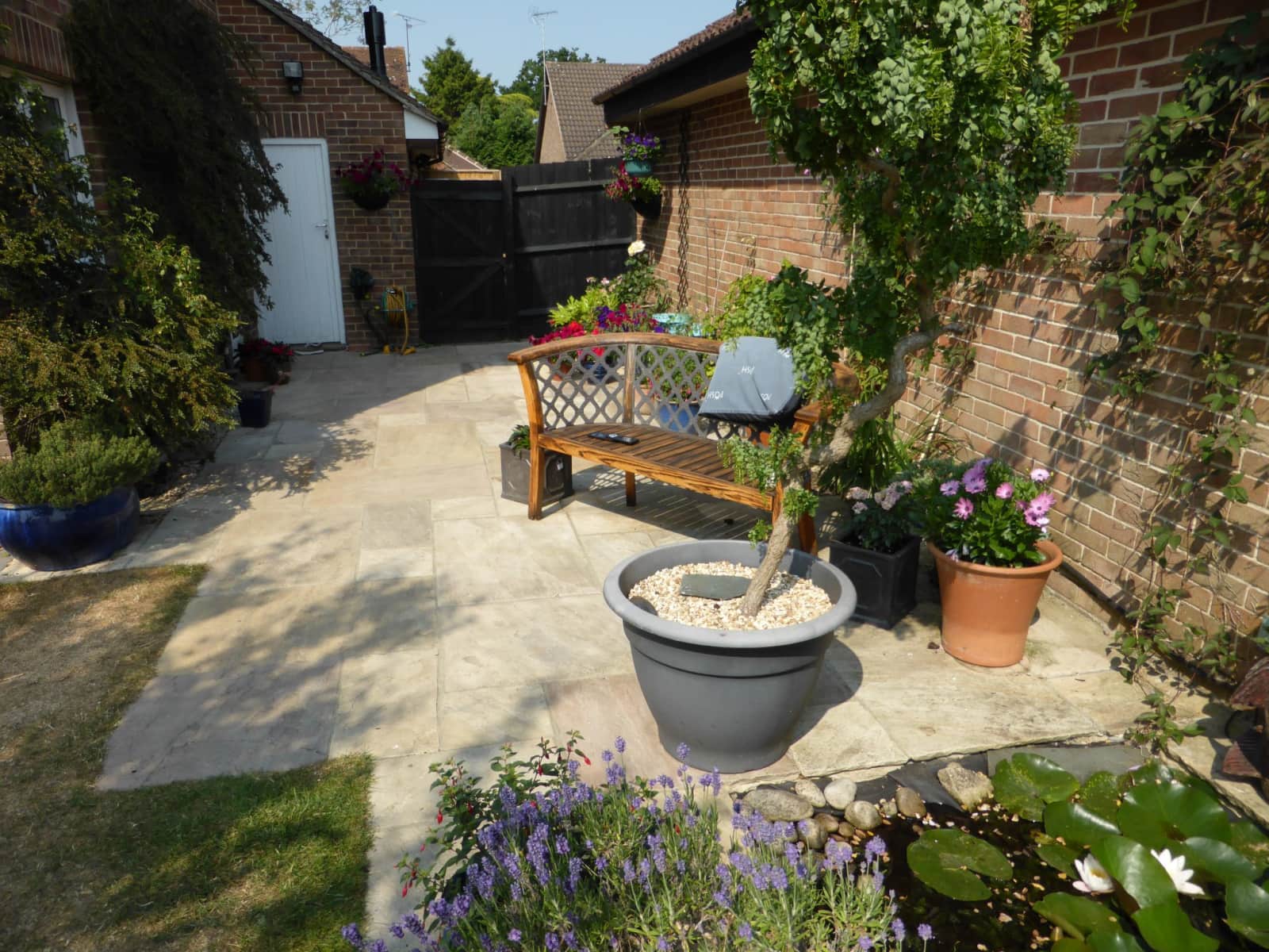 Housesitting assignment in Hermitage, United Kingdom