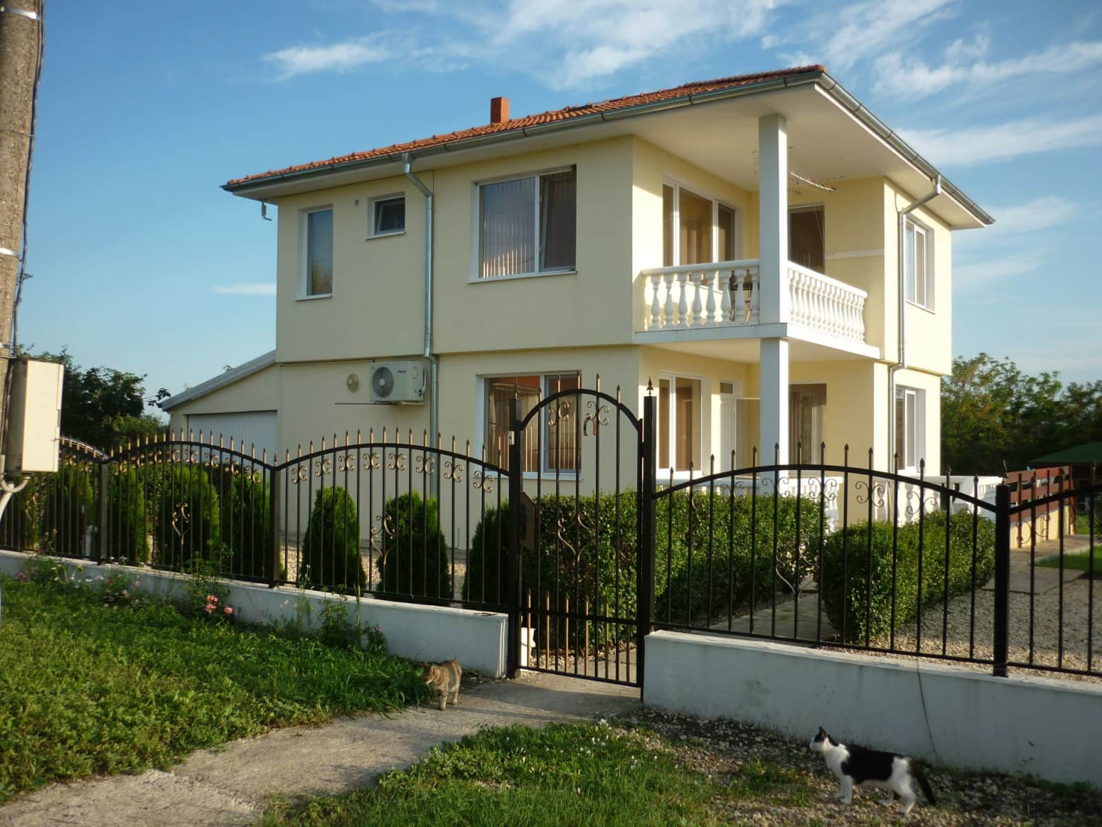 Housesitting assignment in Burgas, Bulgaria