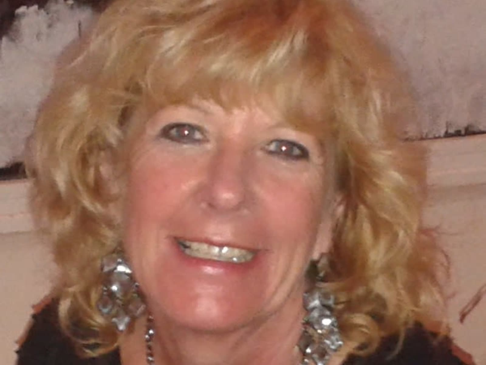 Elaine from Bracknell, United Kingdom