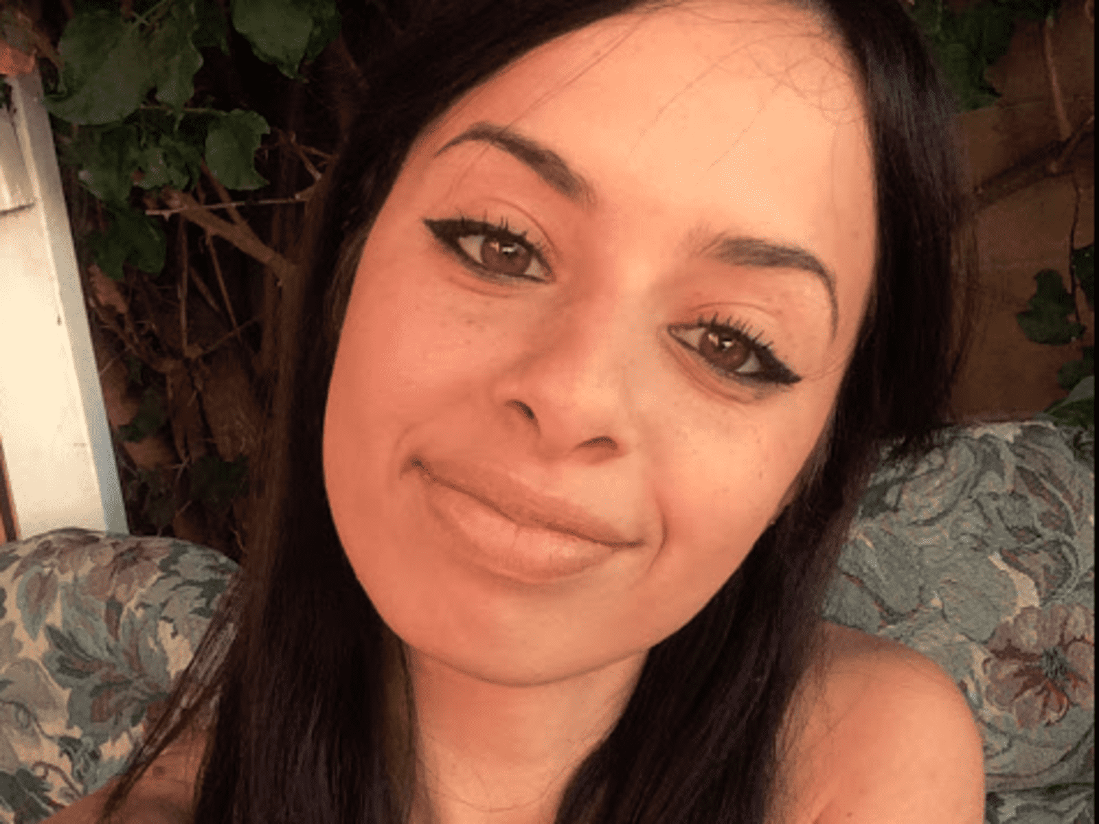 Yasmine from Los Angeles, California, United States