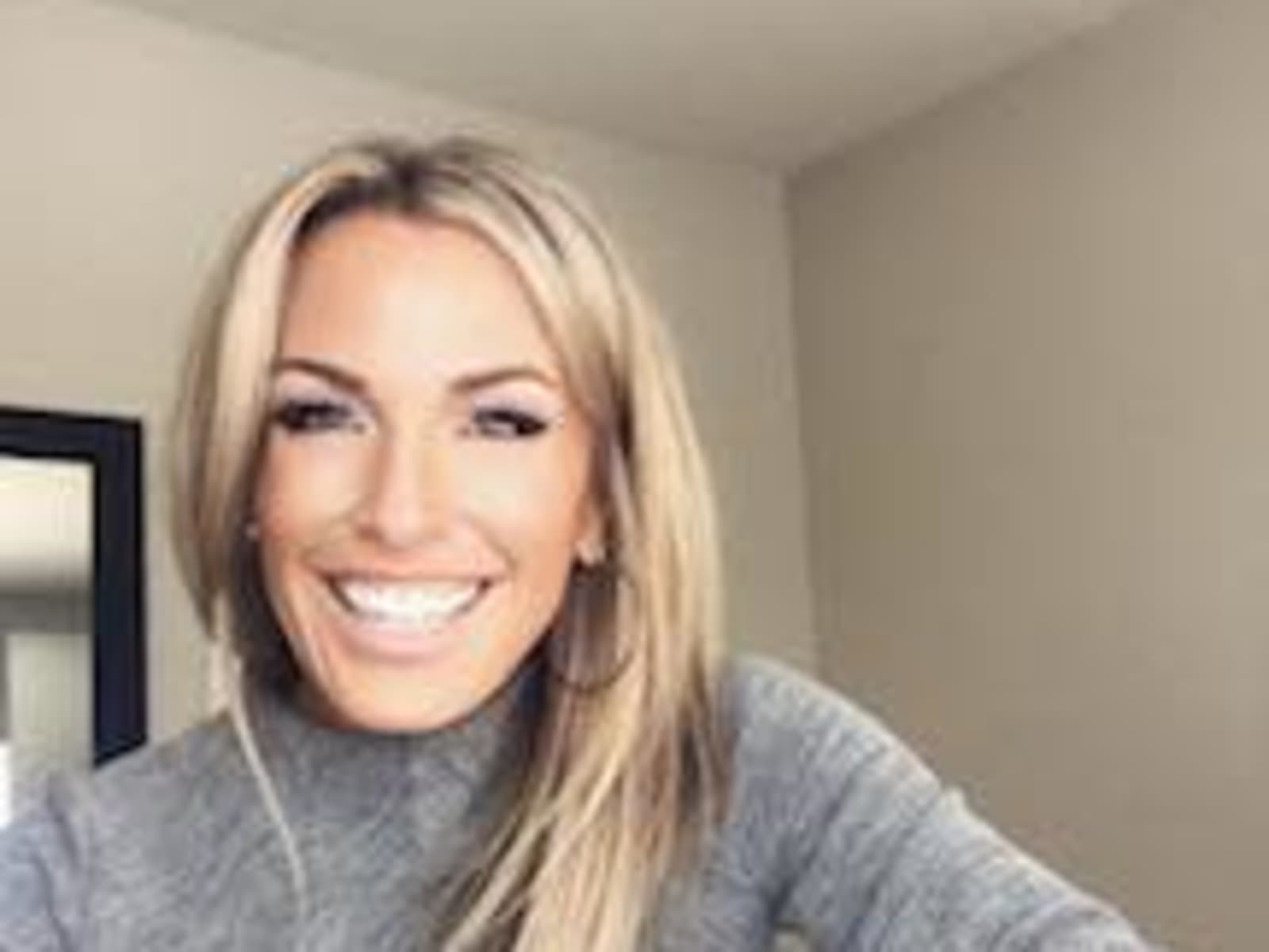 Holly from Manhattan, New York, United States