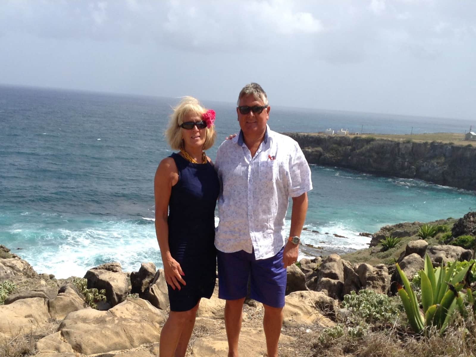 Linda & Linda from Mold, United Kingdom