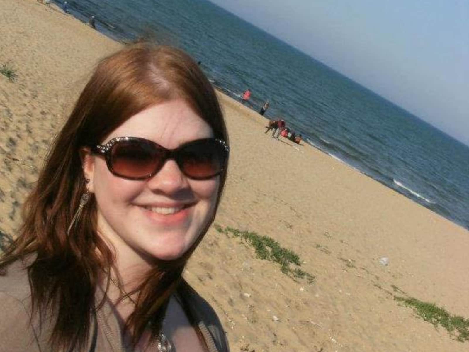 Abi from Reading, United Kingdom