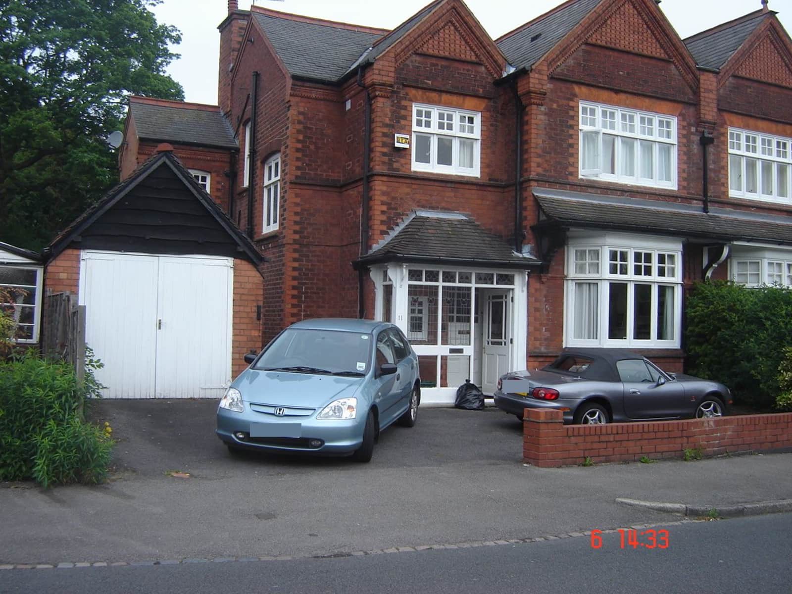Housesitting assignment in Birmingham, United Kingdom