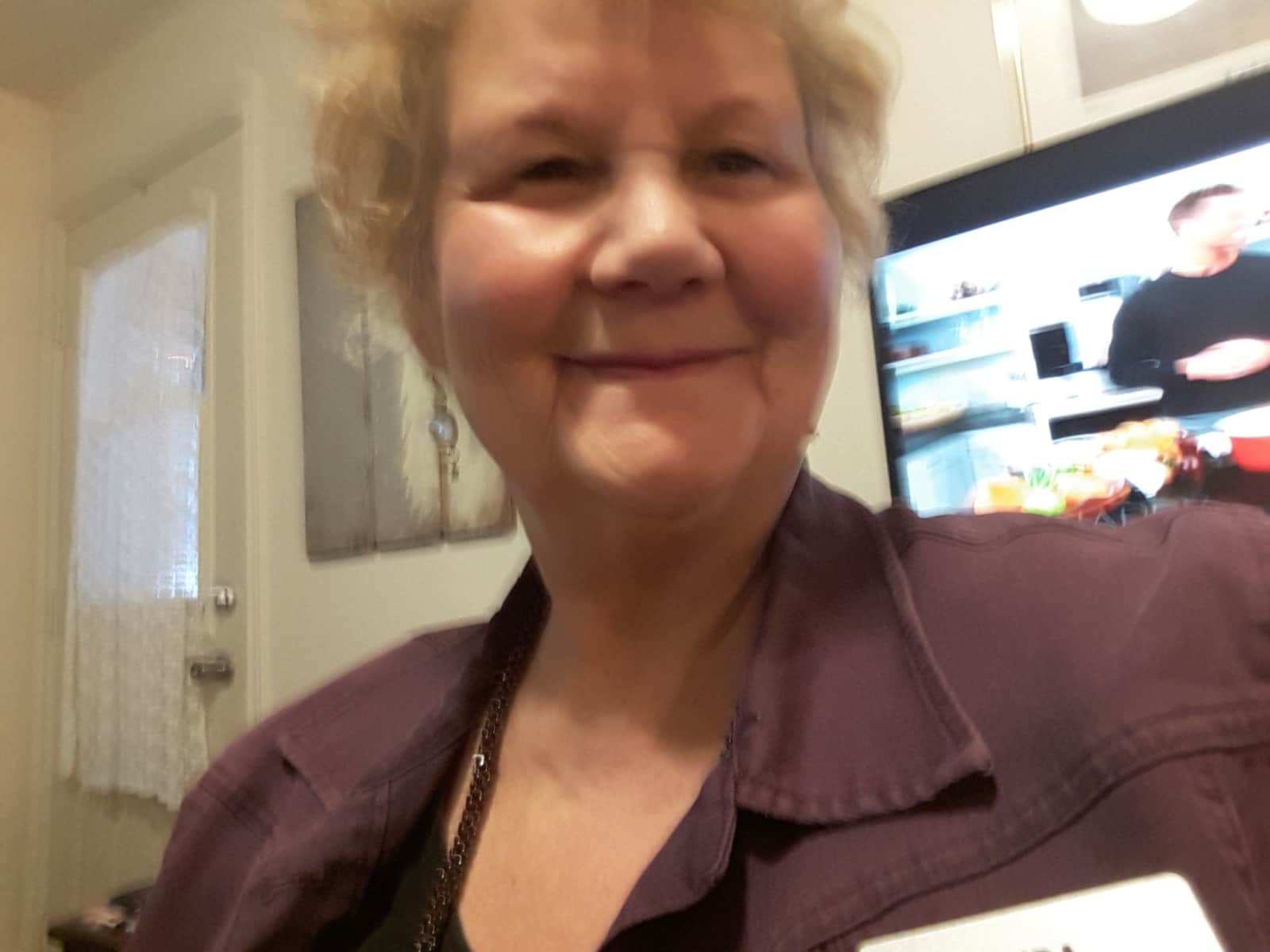 Lynda from Kincardine, Ontario, Canada