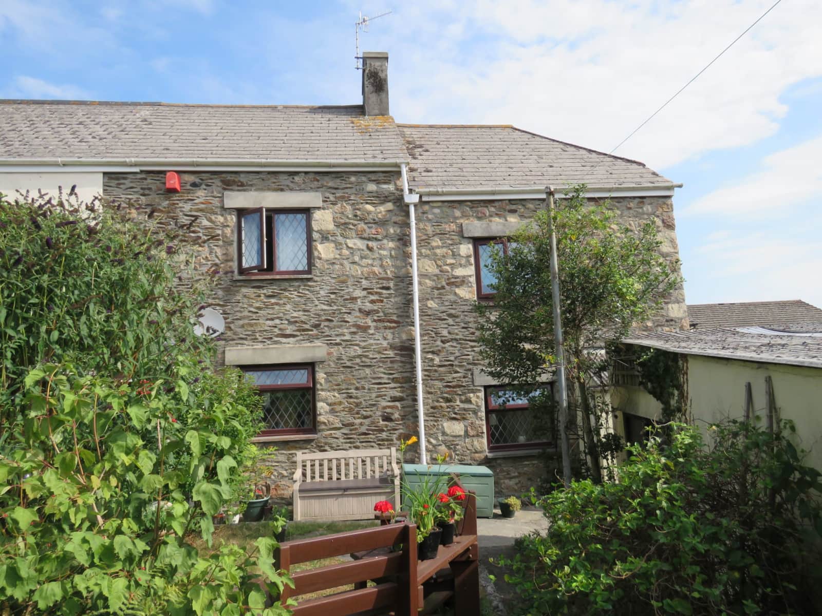Housesitting assignment in Ivybridge, United Kingdom