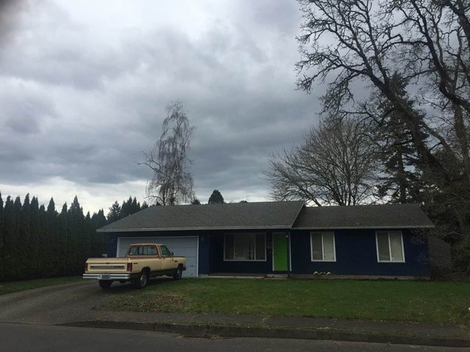 Housesitting assignment in Hillsboro, Oregon, United States