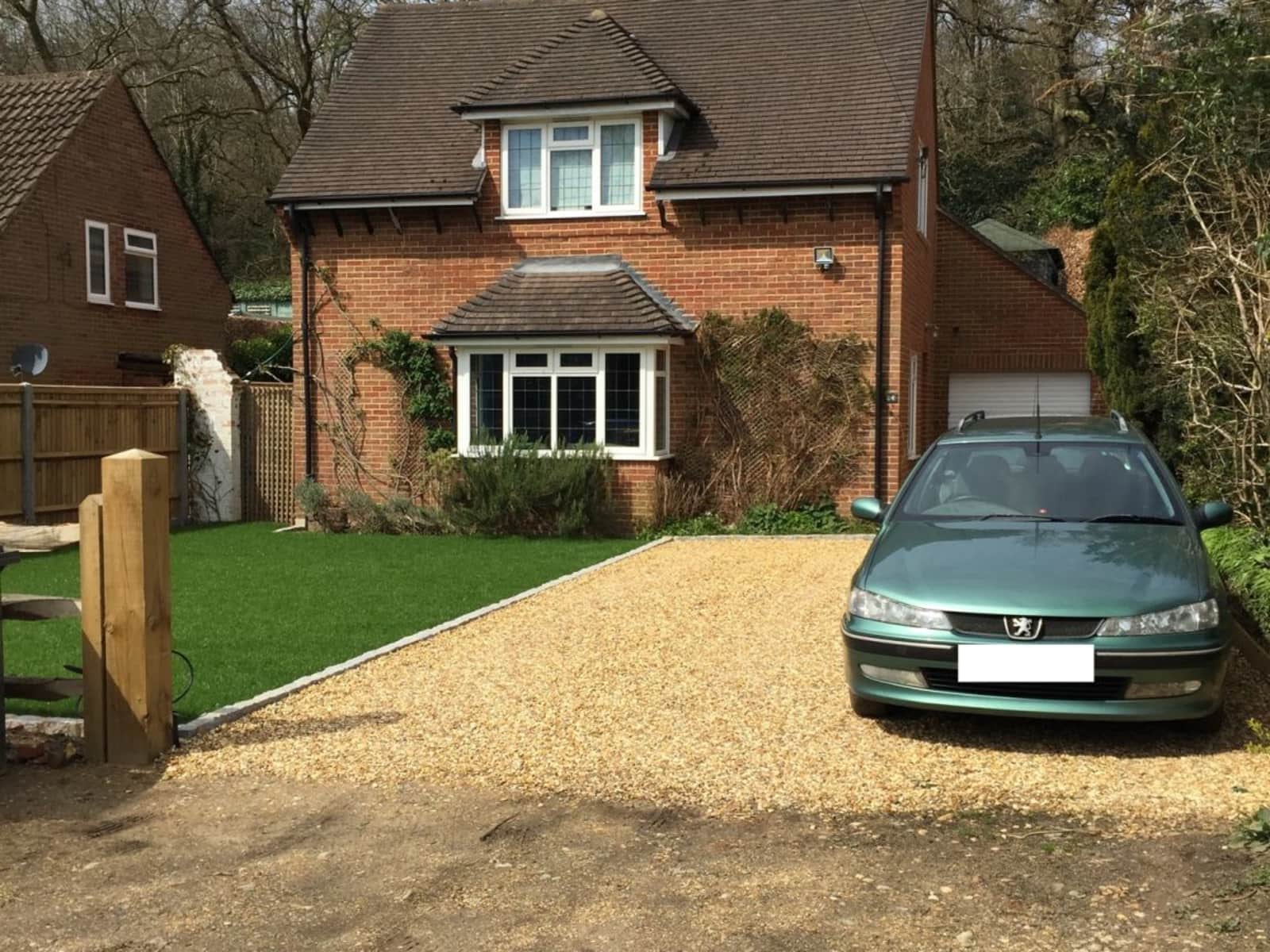 Housesitting assignment in Farnham, United Kingdom