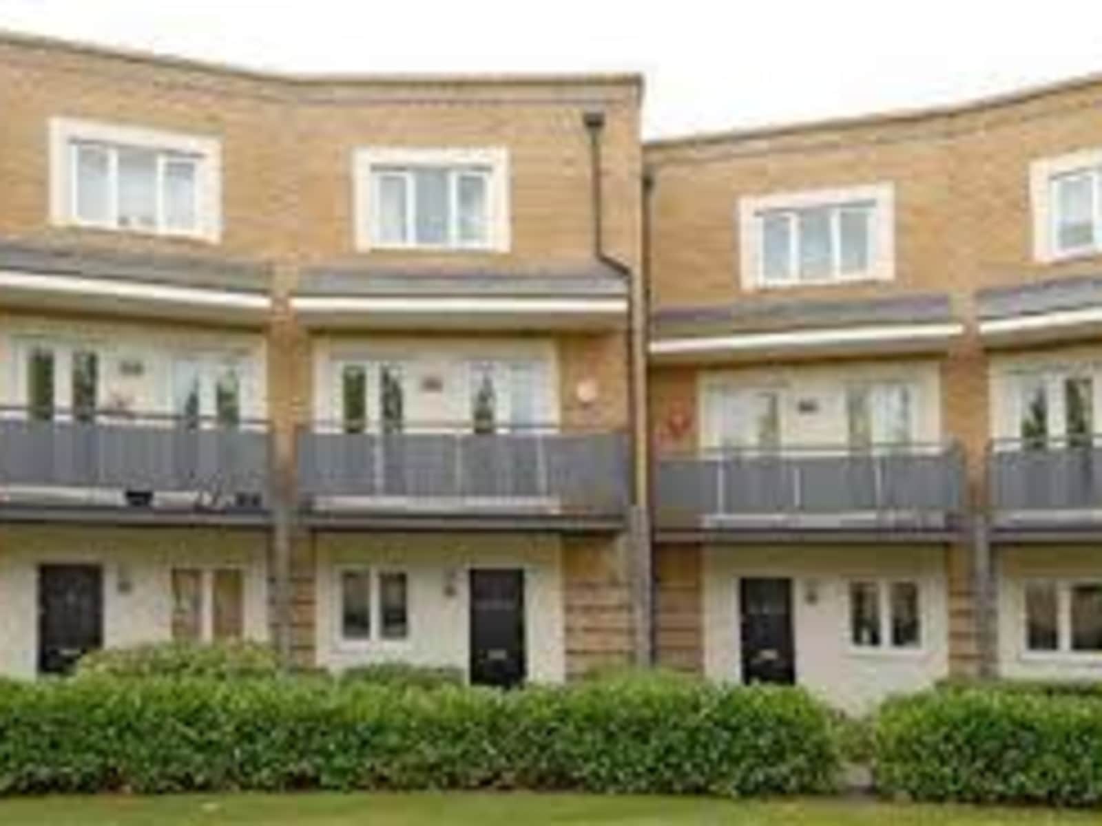 Housesitting assignment in Watford, United Kingdom