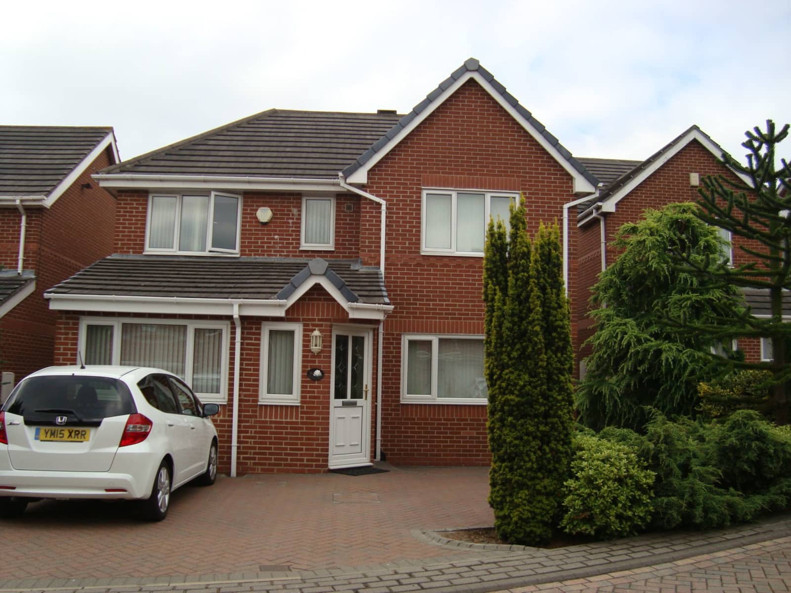 Housesitting assignment in Morley, United Kingdom