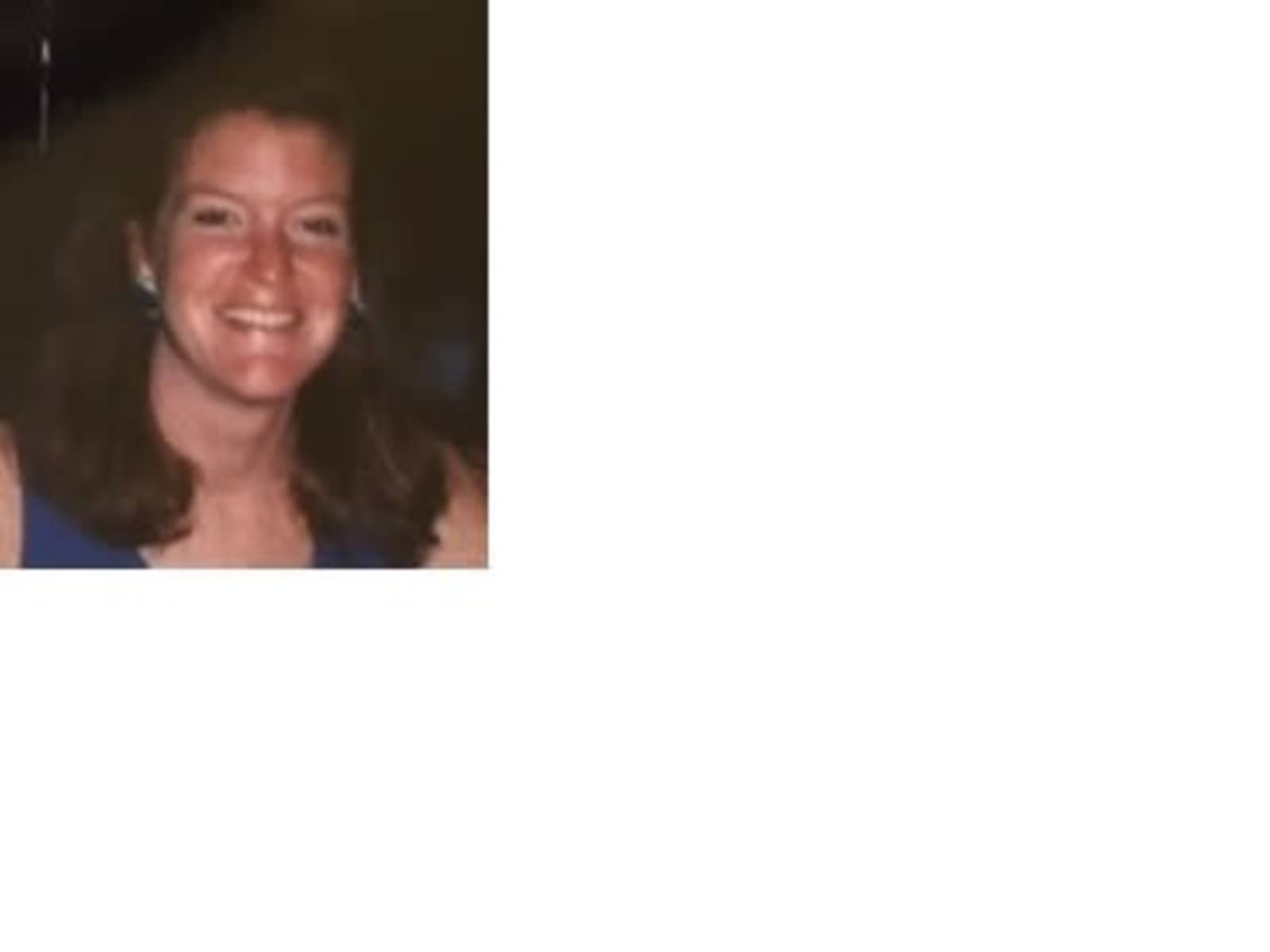 Elizabeth from Woodbury, Connecticut, United States