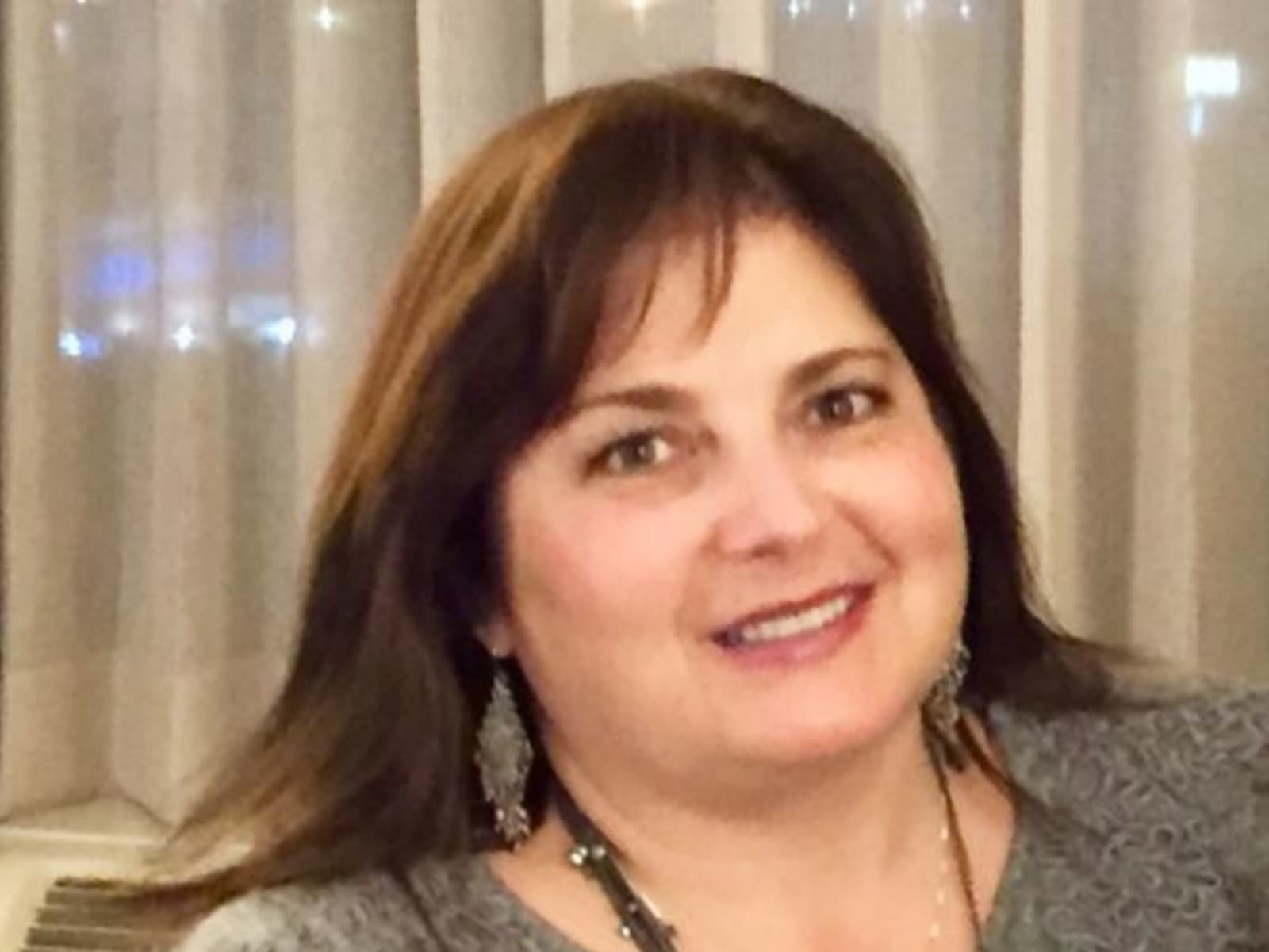 Lise from Estevan, Saskatchewan, Canada