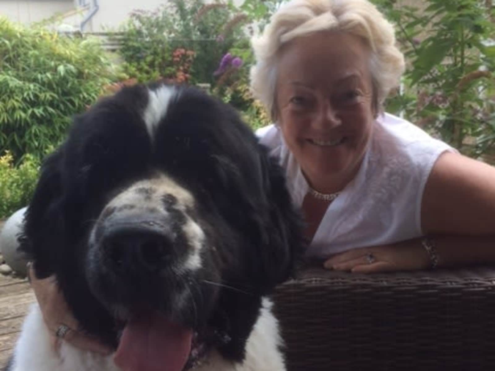 Penelope from Winchester, United Kingdom