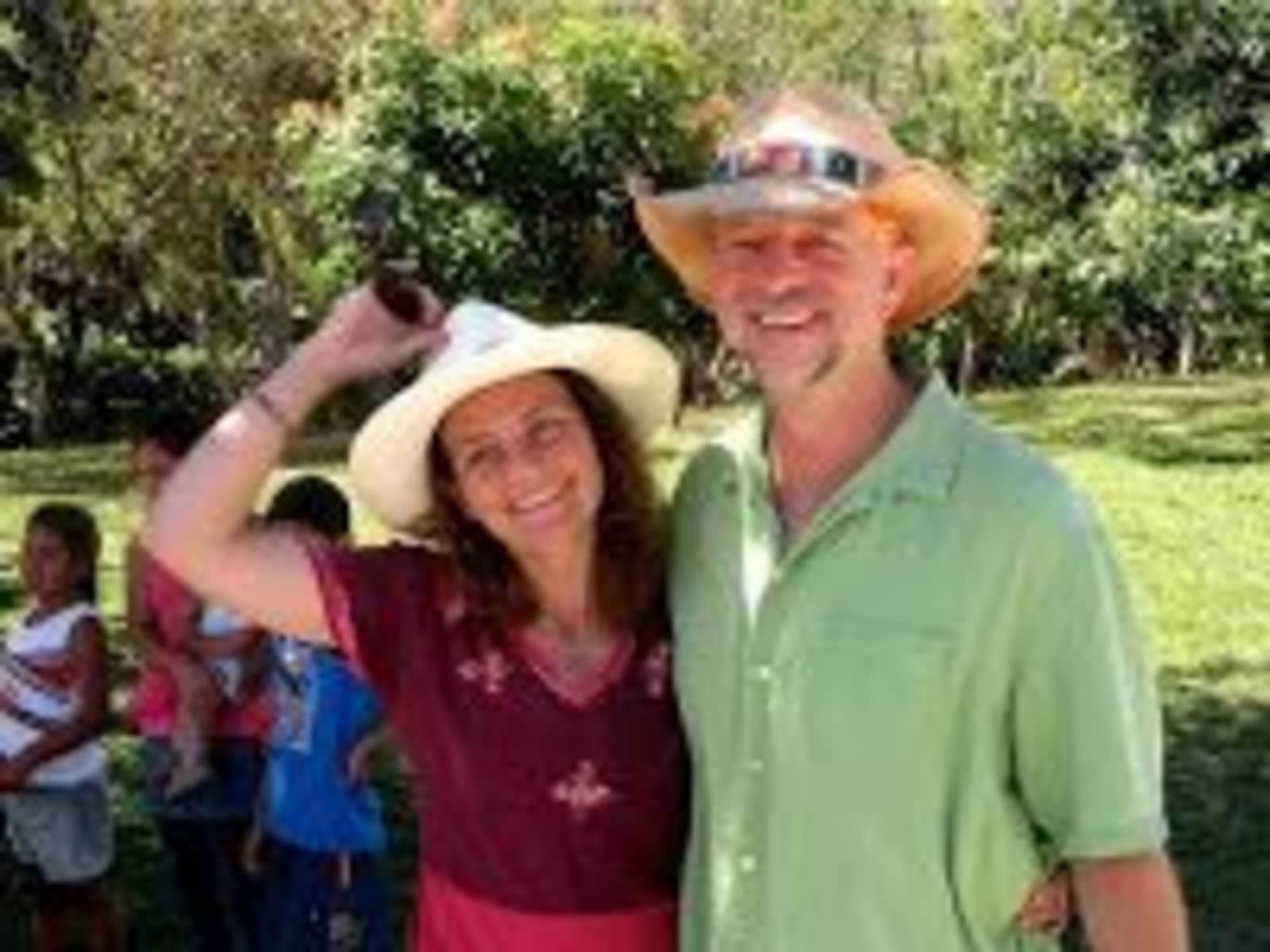 J. & Caroline from Ecuador