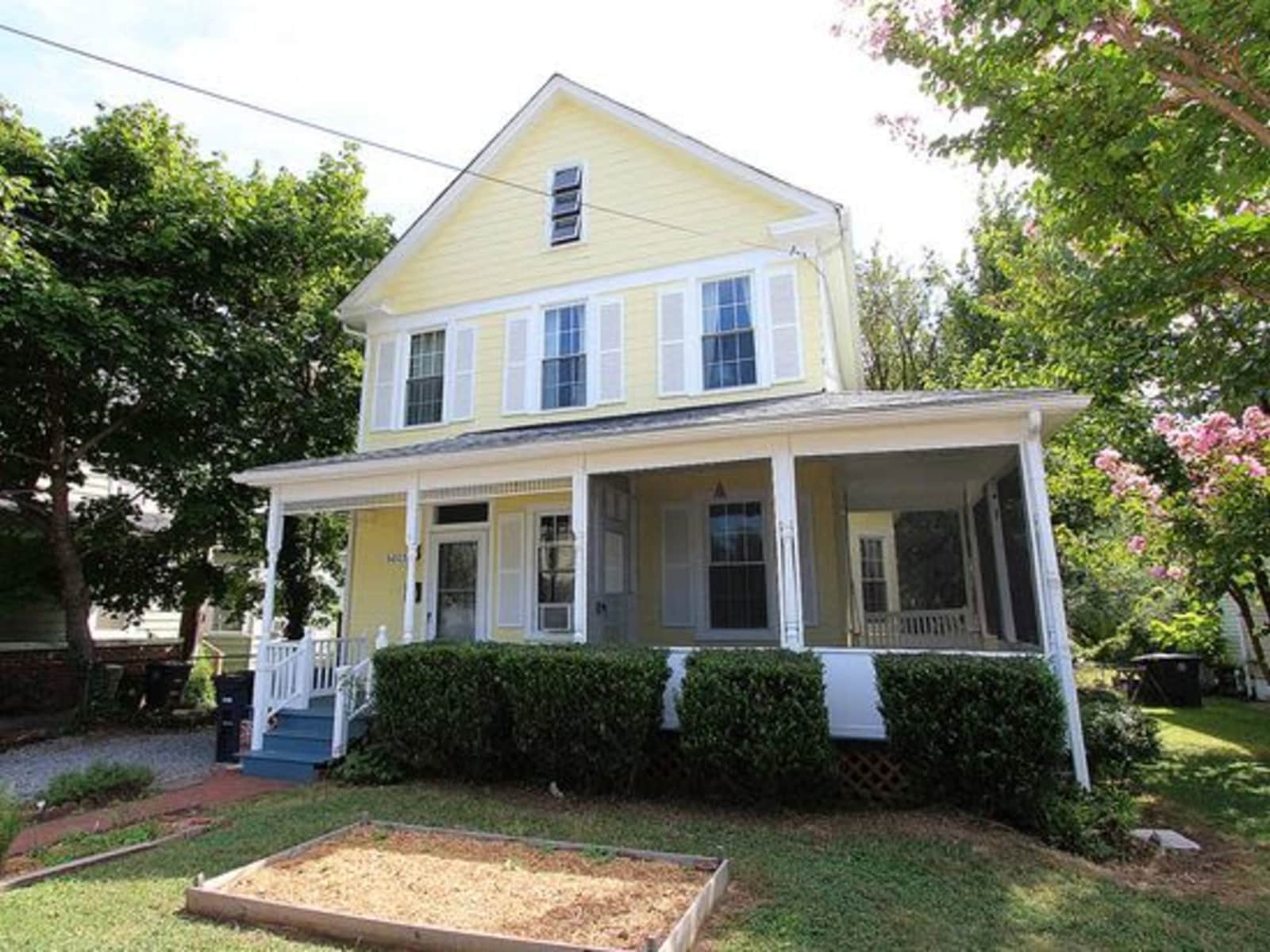Housesitting assignment in Hyattsville, Maryland, United States
