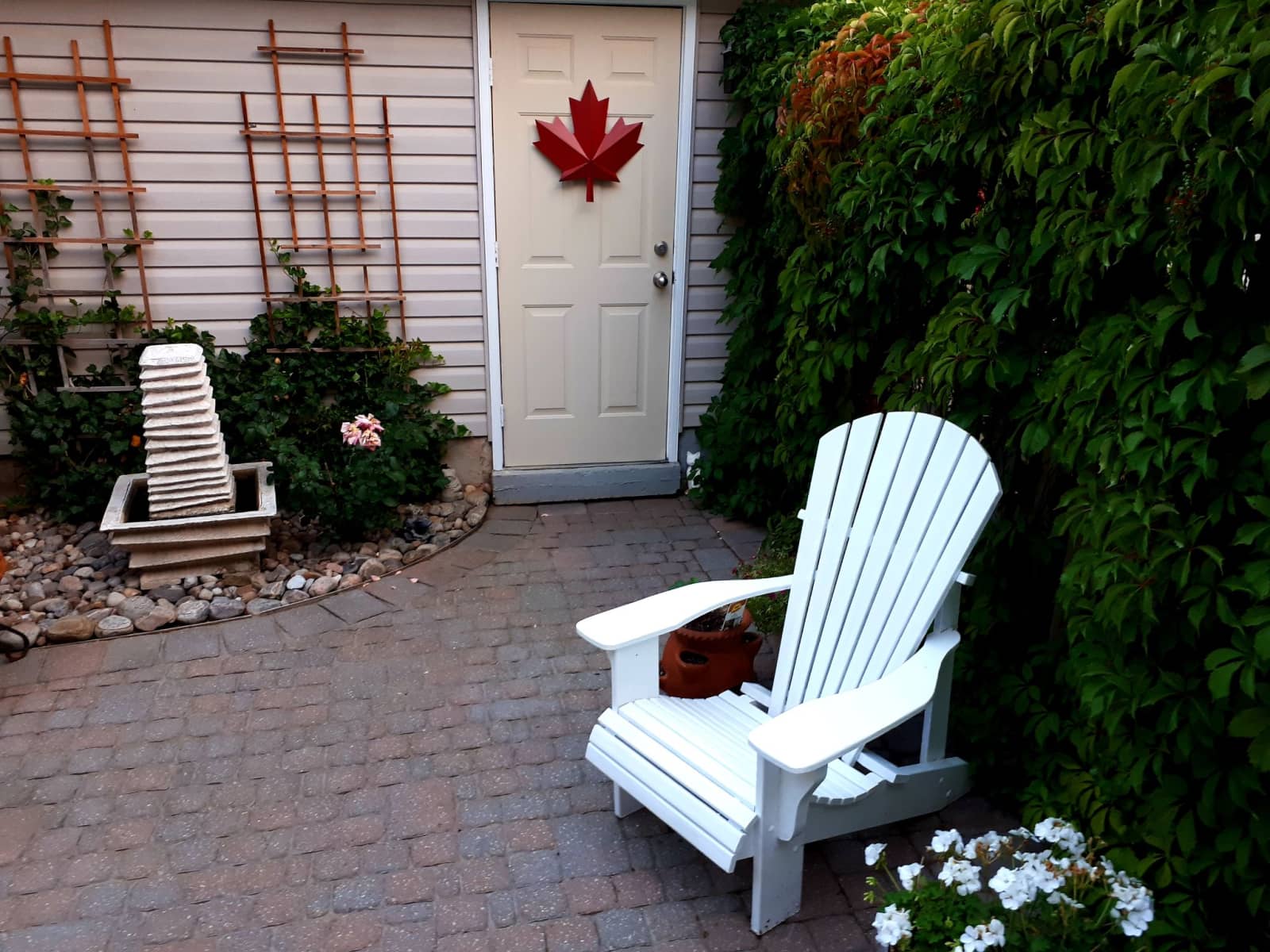 Housesitting assignment in Oakville, Ontario, Canada