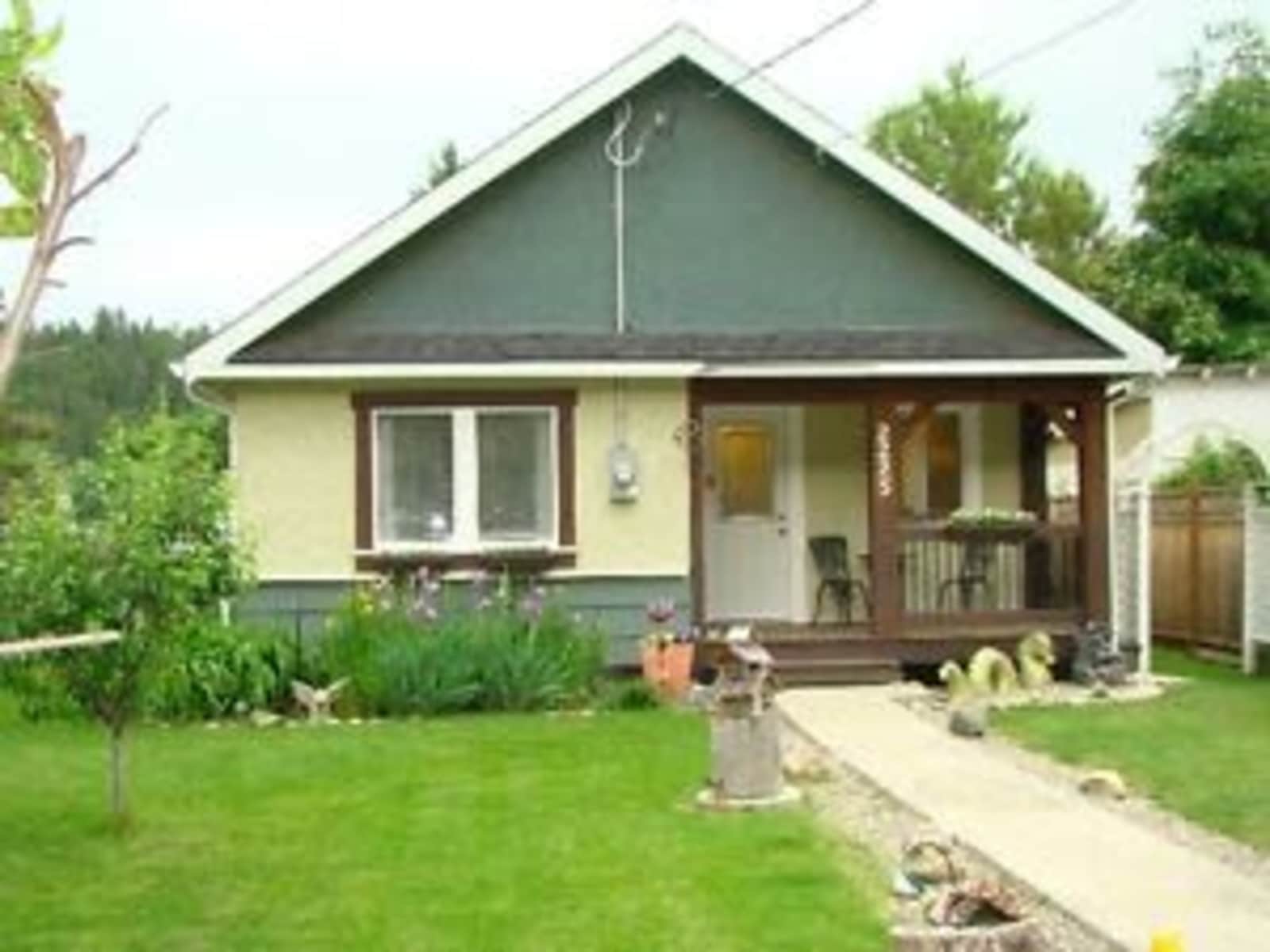 Housesitting assignment in Lumby, British Columbia, Canada