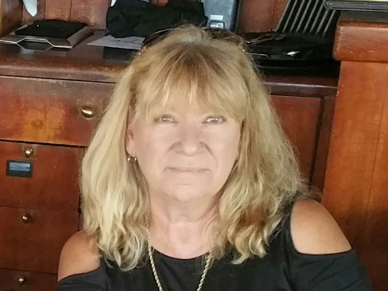 Sandra from Holland, Pennsylvania, United States